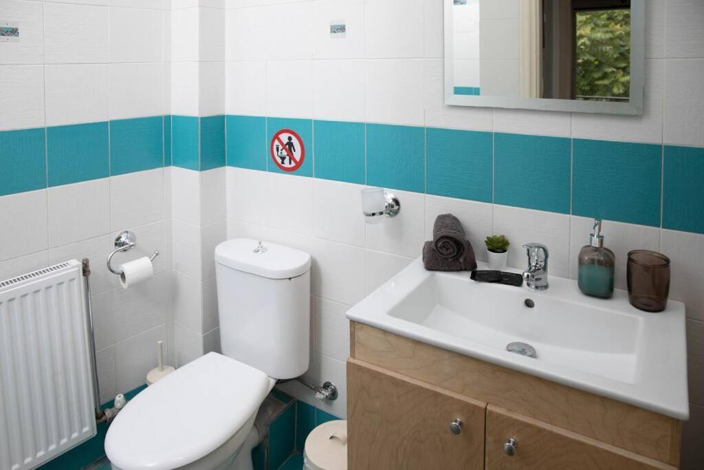 Aegina Town Apartment , With Private Parking Bagian luar foto