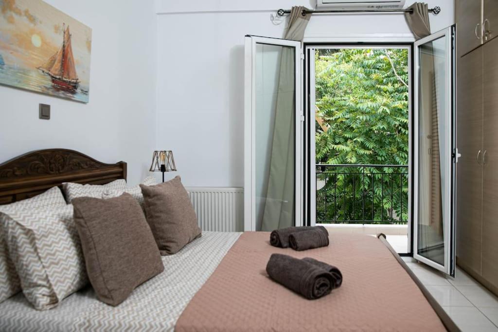 Aegina Town Apartment , With Private Parking Bagian luar foto